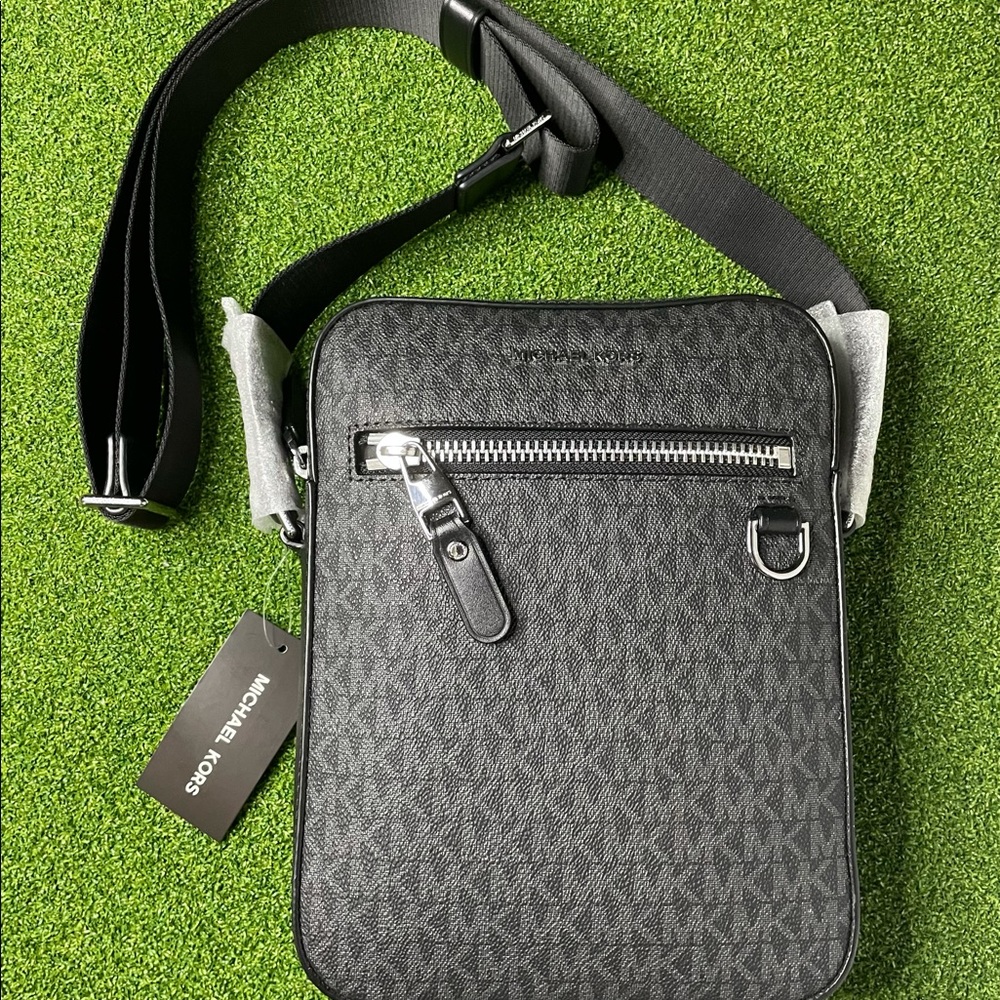 Michael Kors Mens Henry Logo Flight Bag